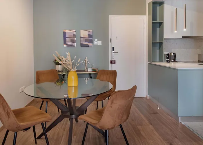 Phaedrus Living Tsimintia Retreat Λάρνακα